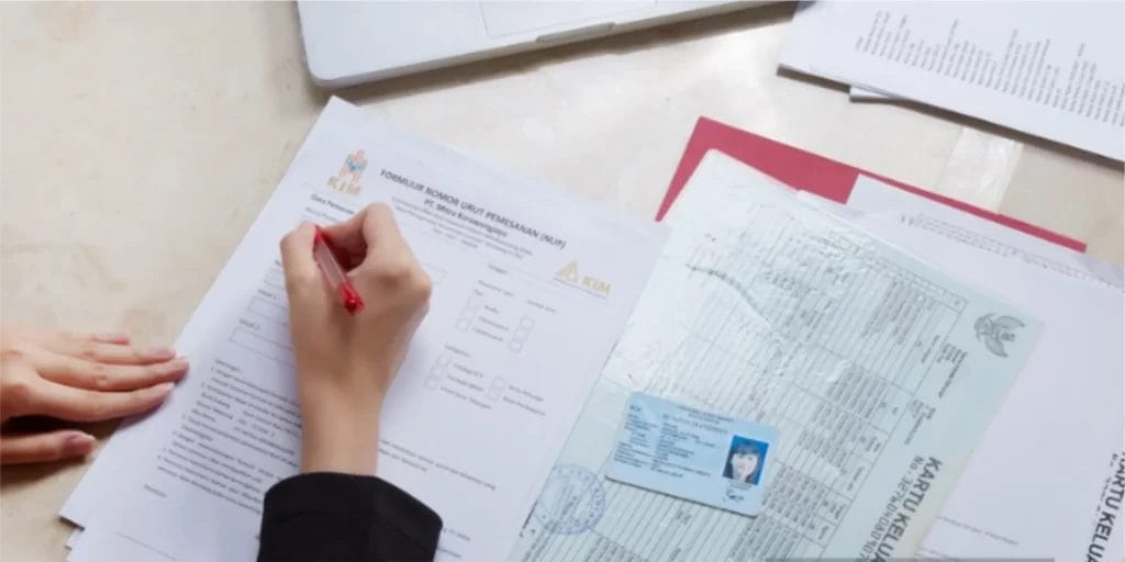 Gambar dokumen penting kredit hp